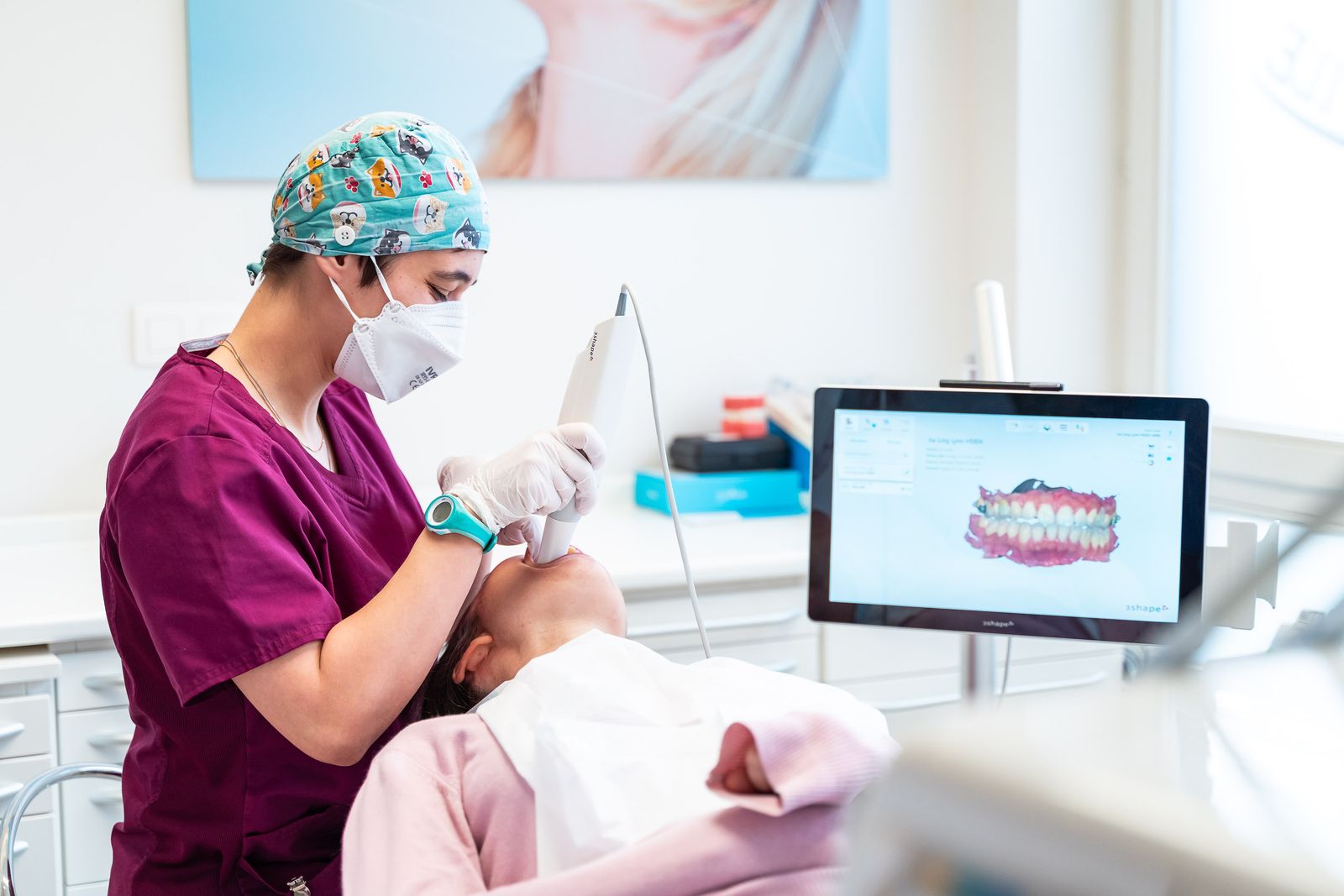 The team at work — Somi Smile practice, Uccle, Brussels