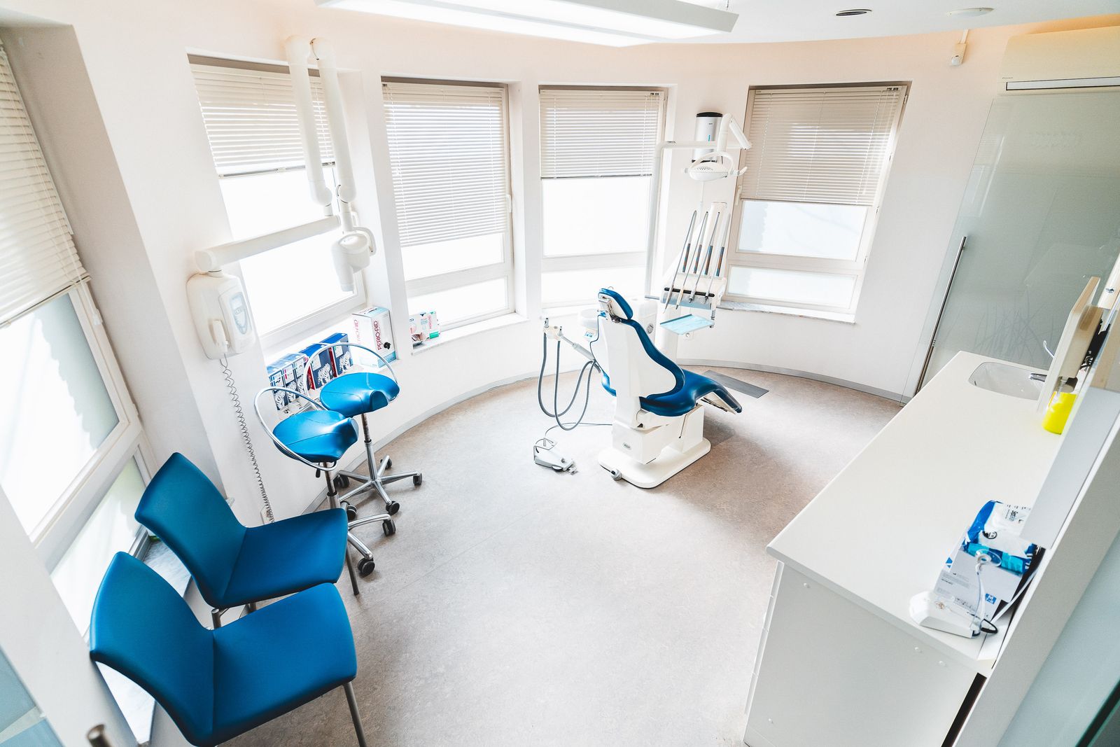 Treatment room — Somi Smile practice, Uccle, Brussels
